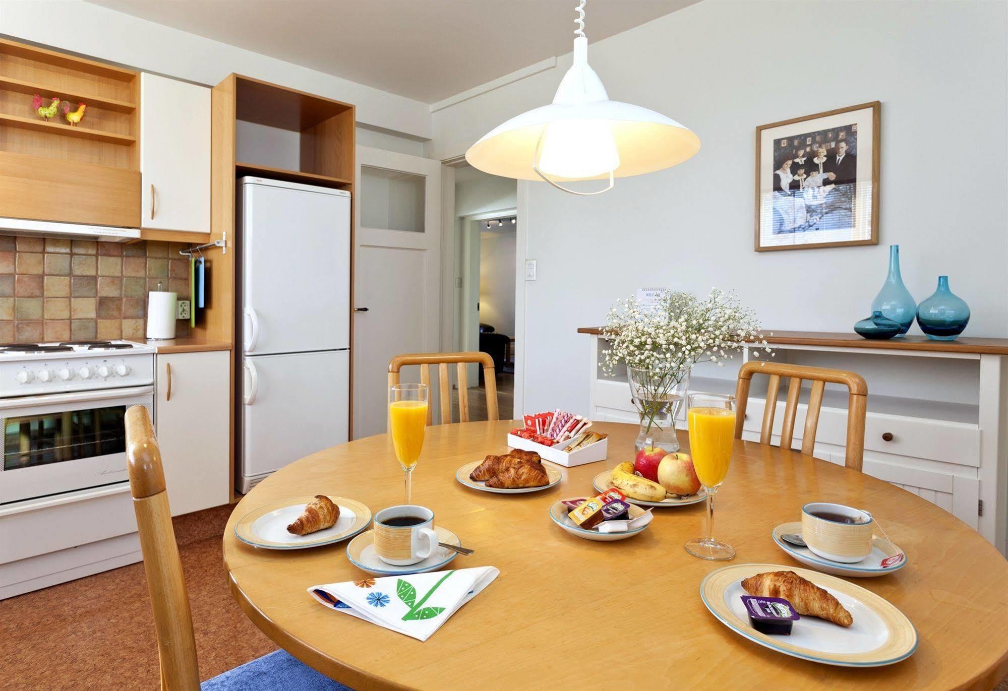 Castle House & Embassy Luxury Apartments 레이캬비크 외부 사진