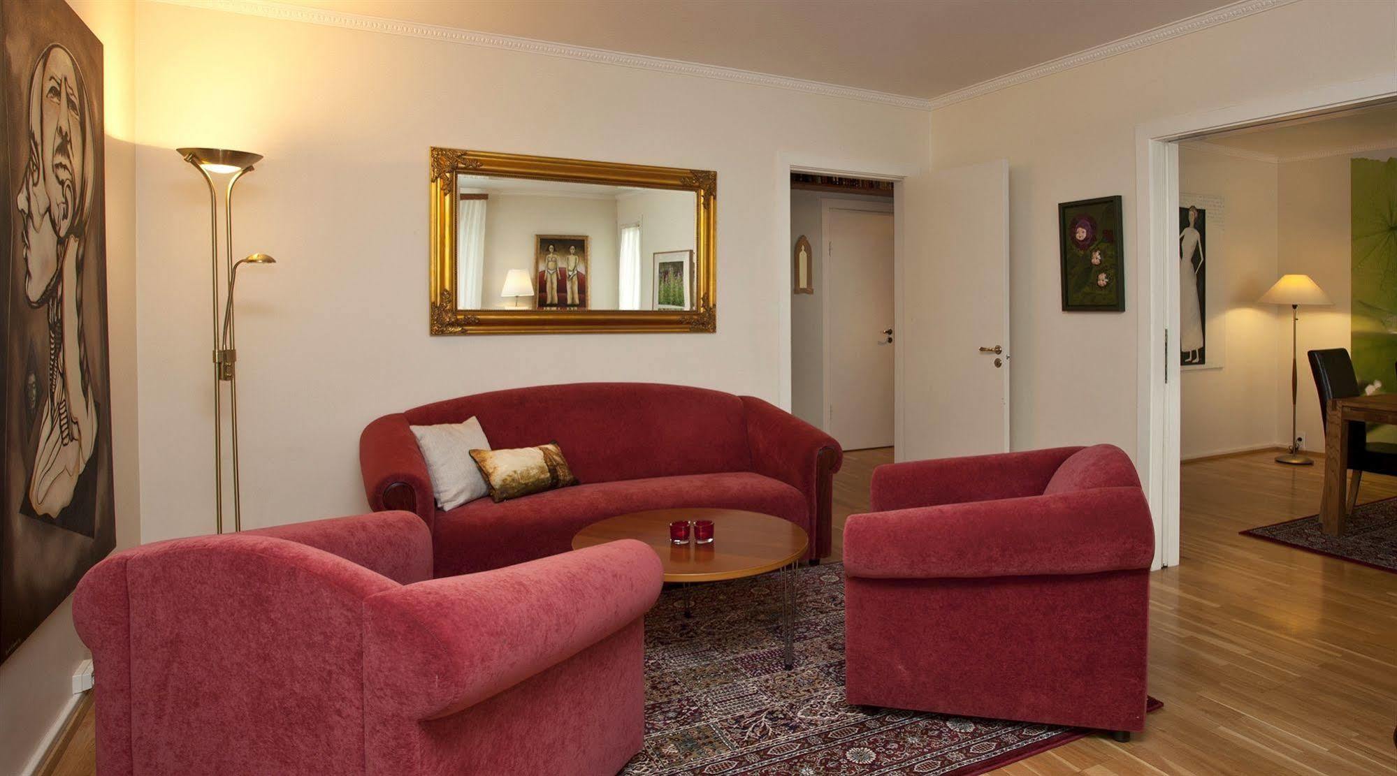 Castle House & Embassy Luxury Apartments 레이캬비크 외부 사진