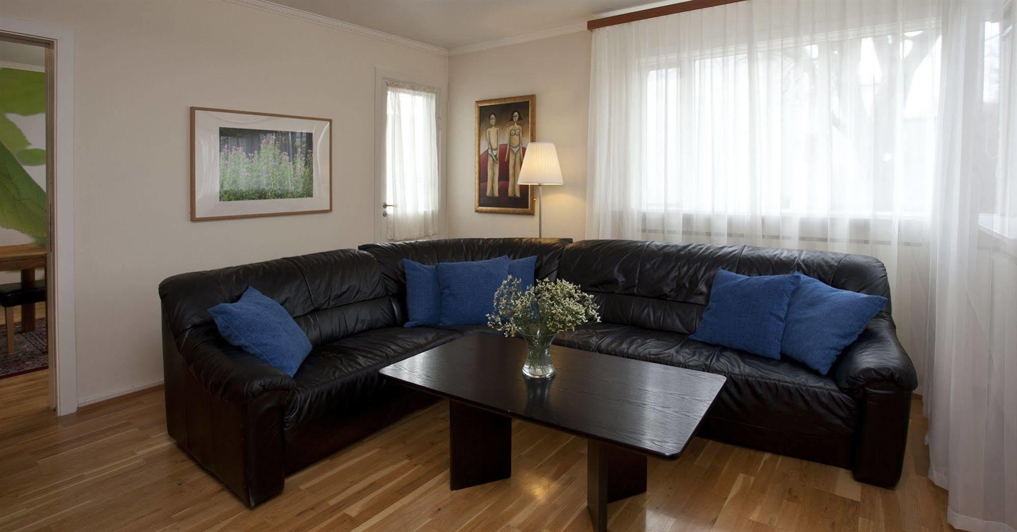 Castle House & Embassy Luxury Apartments 레이캬비크 외부 사진
