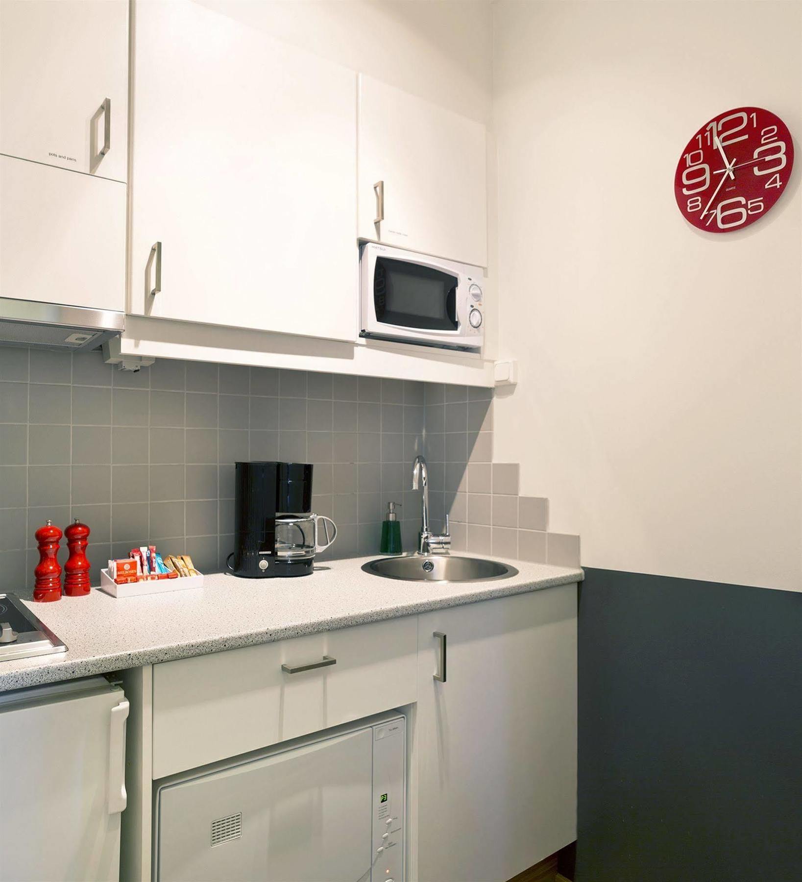 Castle House & Embassy Luxury Apartments 레이캬비크 외부 사진