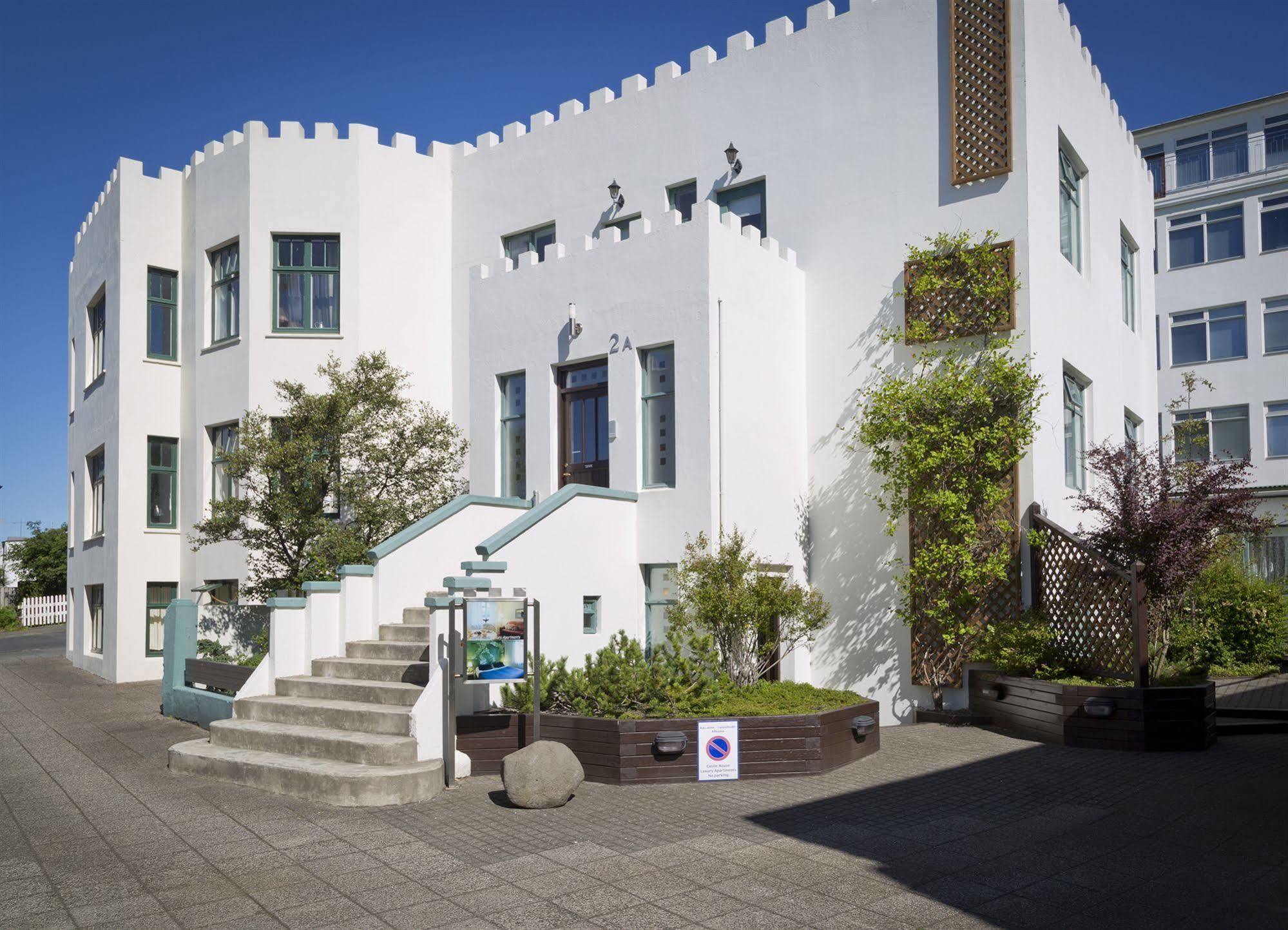 Castle House & Embassy Luxury Apartments 레이캬비크 외부 사진