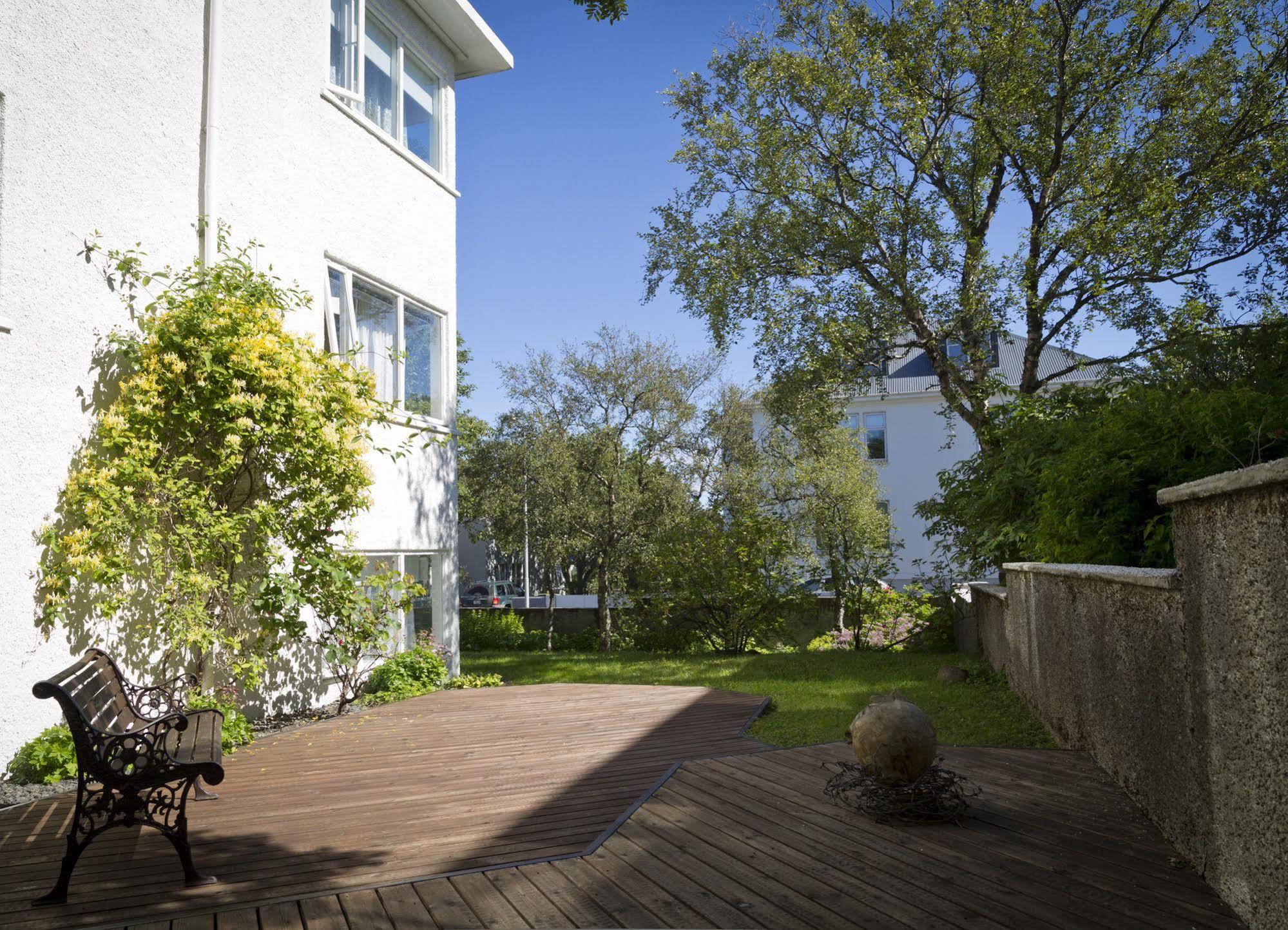 Castle House & Embassy Luxury Apartments 레이캬비크 외부 사진