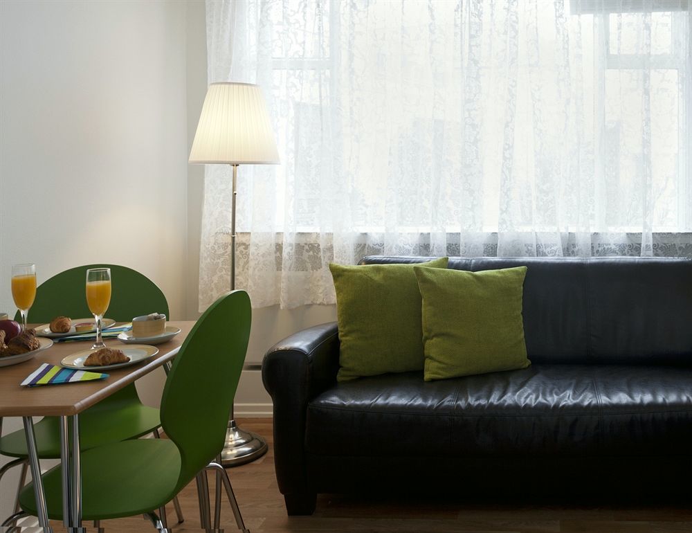 Castle House & Embassy Luxury Apartments 레이캬비크 외부 사진